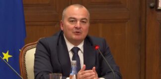 Министър Абровски към фермерите: Времето на лесните субсидии приключва